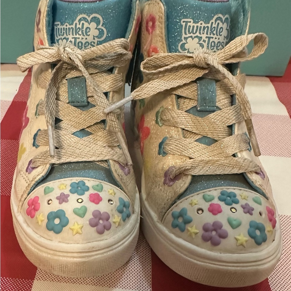 Girls Sketchers Twinkle Toes High Top Sneakers - Size 11 (Toddler) - Picture 8 of 9